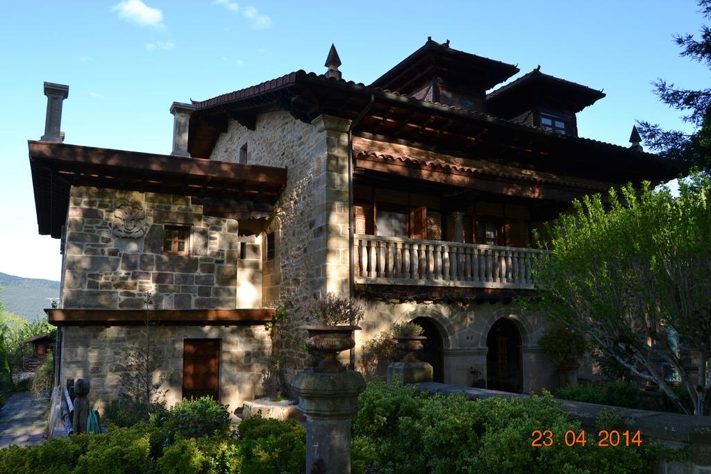 Palacio De Trasvilla Escobedo Exteriér fotografie